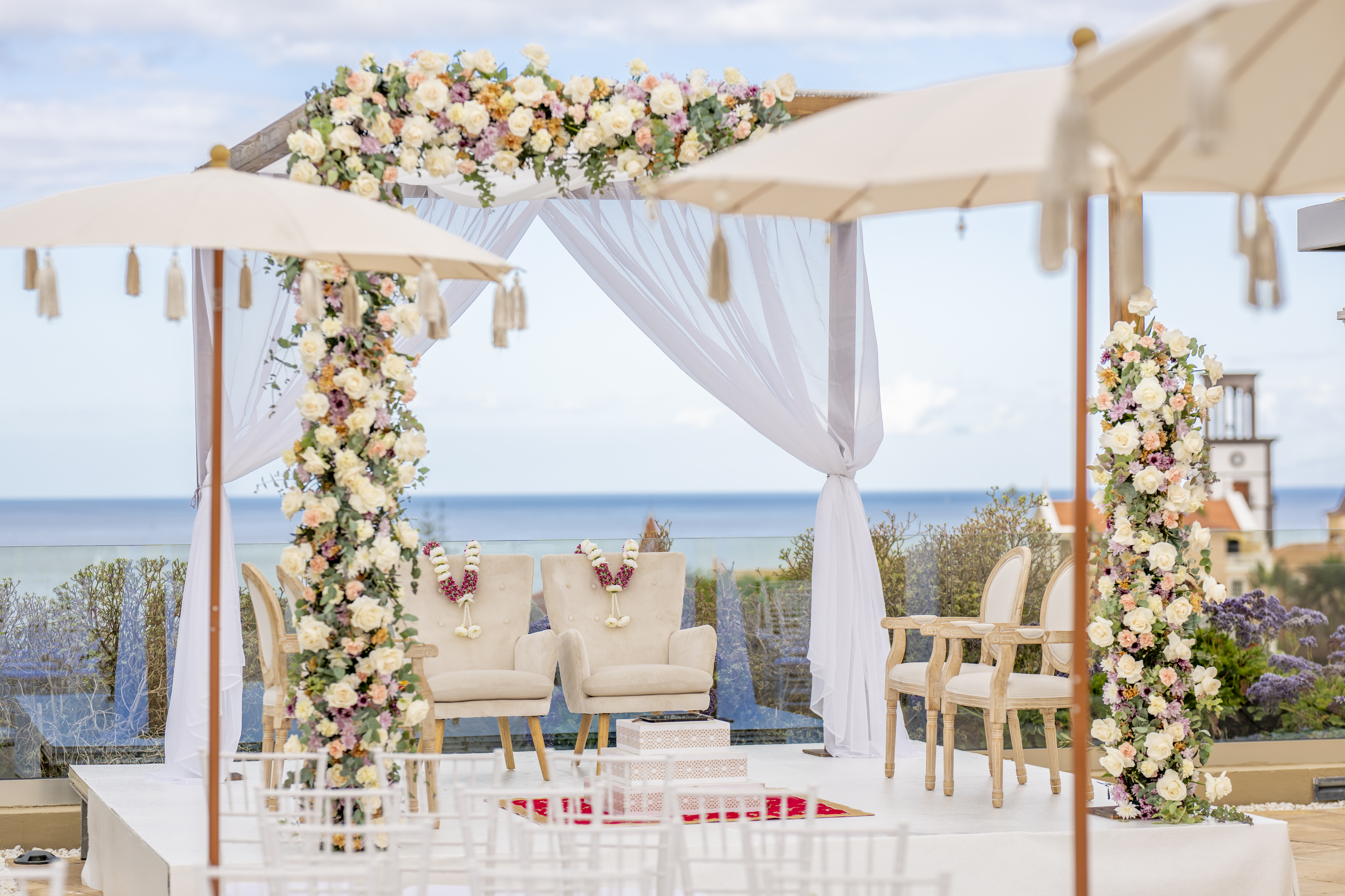 Book your wedding day in GF VICTORIA